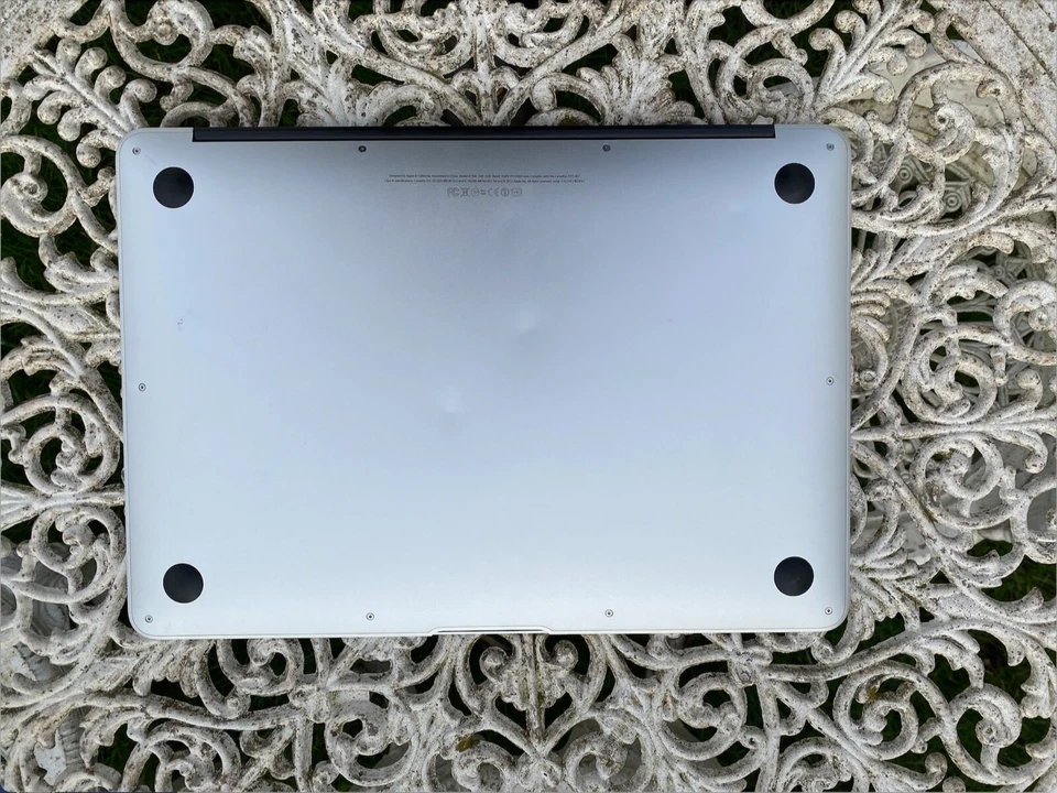 Apple MacBook Air 13" 2012 · i5 · 4GB · 120GB, photo 3 of 5