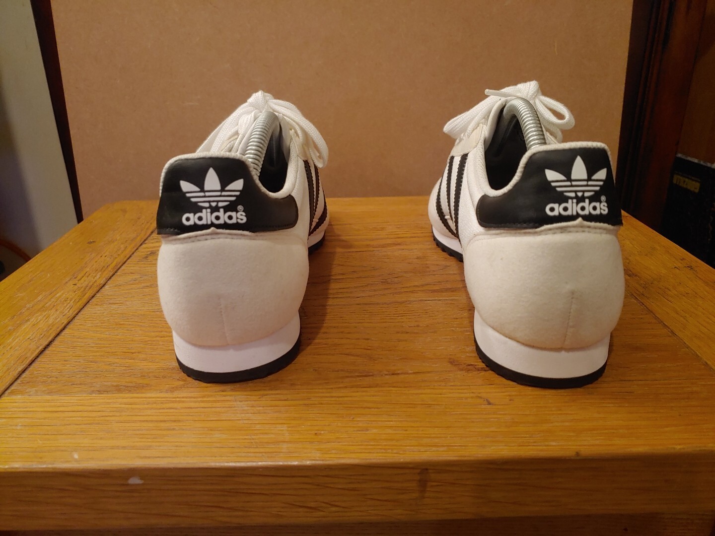 adidas dragon trainers white