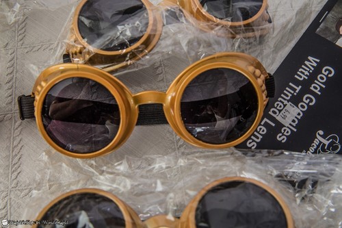 Wholesale Lot 4 Gold Goggles Tinted Lens Steampunk Retro NWT - Picture 2 of 2