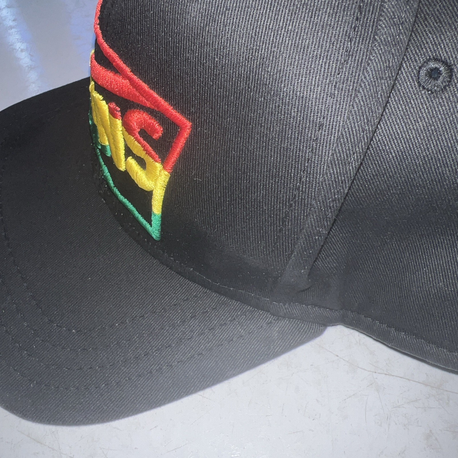 VANS Hat Cap Black Snapback Adjustable Rasta Logo - image 7