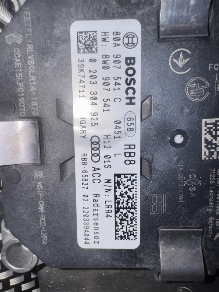 Audi Q5 SQ5 2021-24 OEM Control de crucero adaptativo Sensor de distancia Radar de distancia Foto 4 de 4