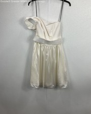 NWT Vera Wang Women's White Asymmetrical Dress Size 2