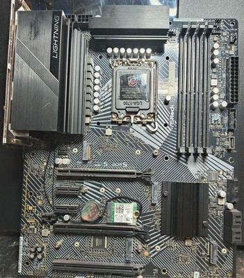 ASRock Z790-C WIFI ATX Motherboard Intel Socket LGA1700 DDR5 HDMI