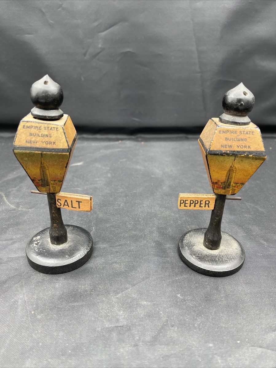 アンティーク雑貨 EmpireStateBuilding Salt&Pepper Wood Salt & Pepper shakers Empire State Building New York 5 1/4