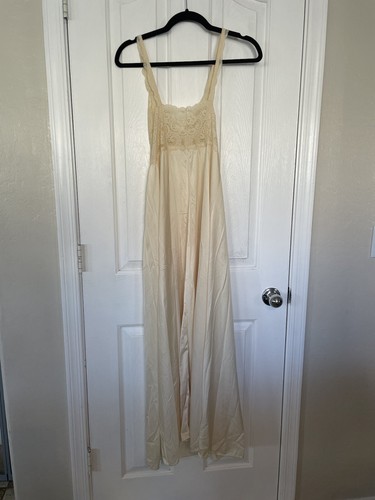 VINTAGE OLGA VANILLE CREME SCHIMMER SET GRÖSSE SMALL 9291 NACHTKLEID & 9788 ROBE - Bild 2 von 5