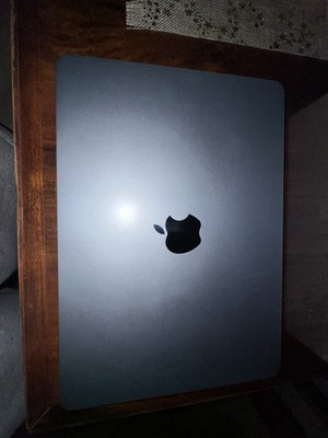 Apple MacBook Air 13,6 Zoll M4 Chip + 2 Jahre Apple Care +