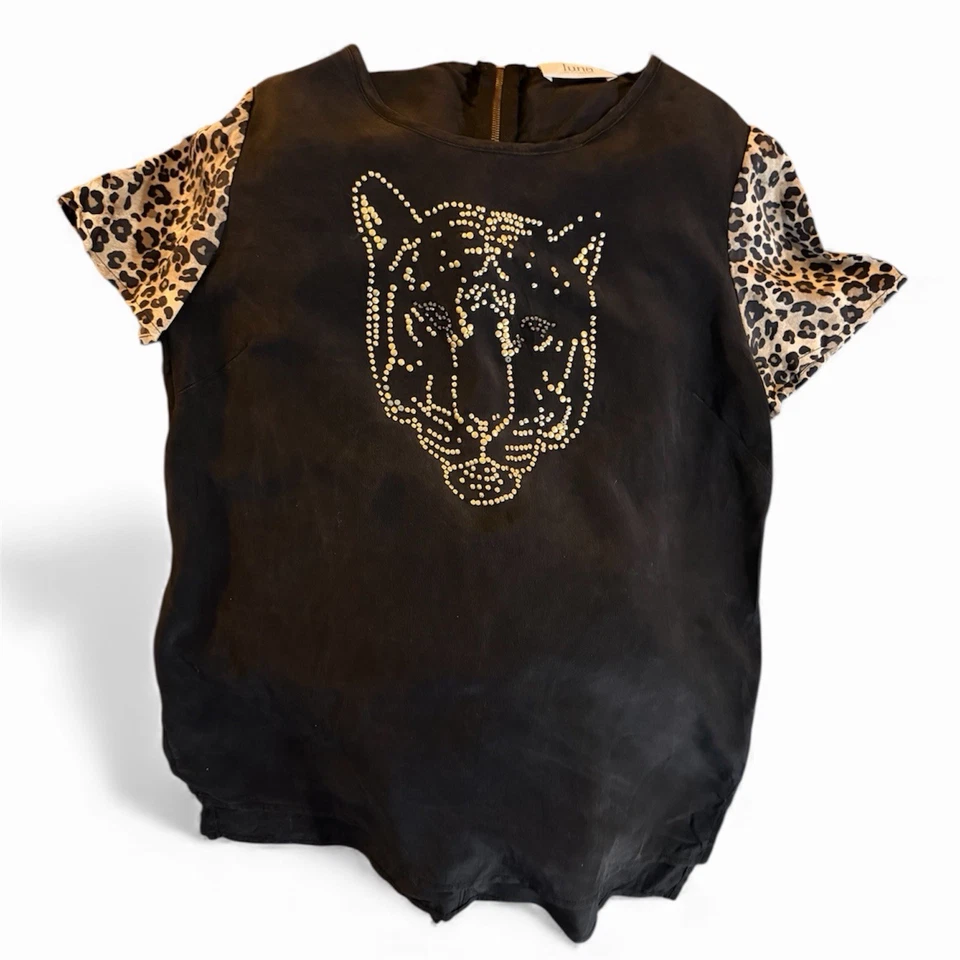 Top para mujer Luna by Josandra negro con tachuelas doradas tigre, manga estampada XS Foto 3 de 4