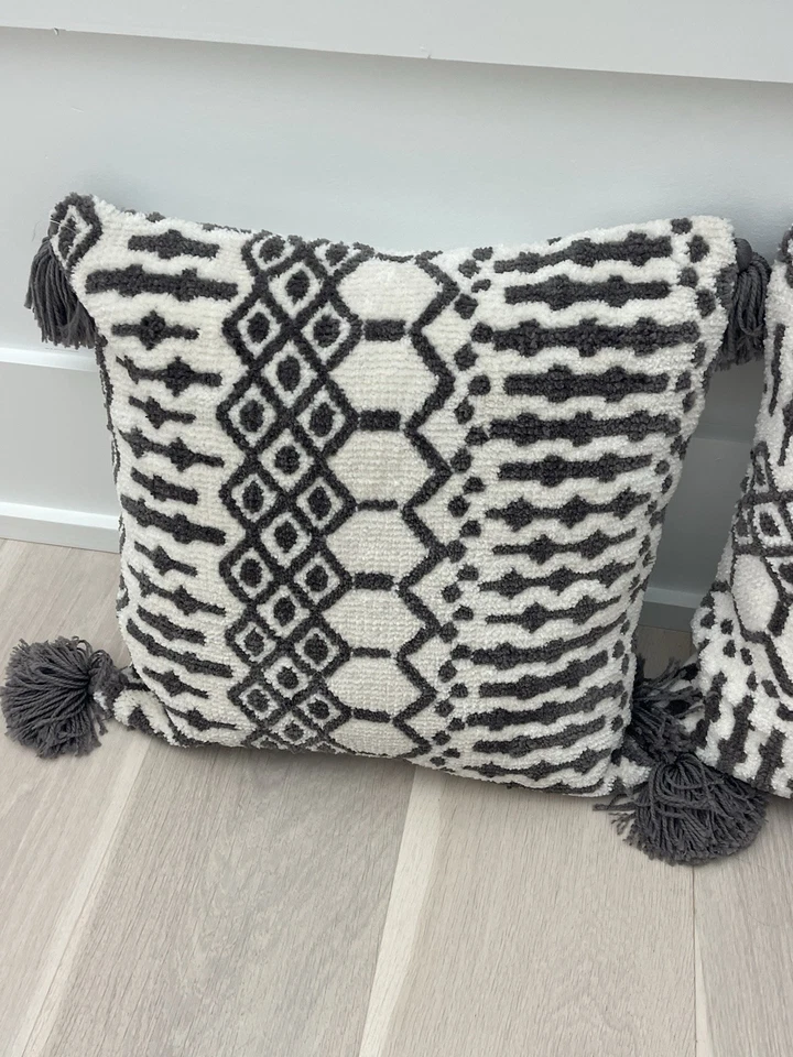 (2) Surya Braith Beige/Cream Pillow Covers 18”x18” Boho Set Of 2 Decorative EUC - Image 2 of 4