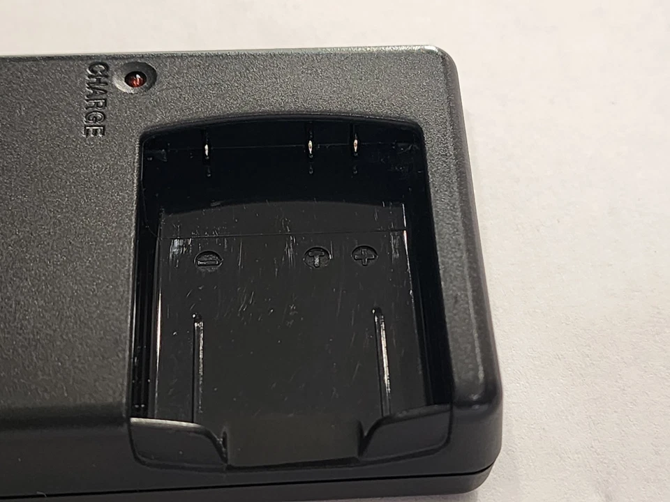 Cargador de batería OEM Nikon MH-63 para EL10 Coolpix S80 S5100 S3000 S230 S570 Foto 3 de 4