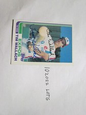 1982 Topps Tim Wallach signed baseball card