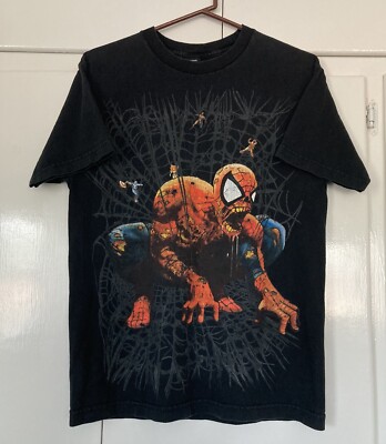 イカゲーム T.O.P THANOS T-shirt Mサイズ ネイビー Squid Game Thanos Finger Hearts Graphic Tee | Netflix Shop