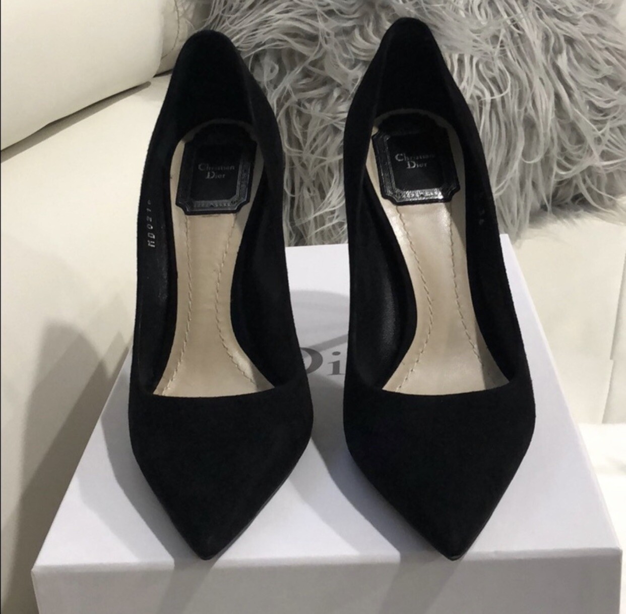 Authentic DIOR ESSENCE Black Suede Pumps Gem