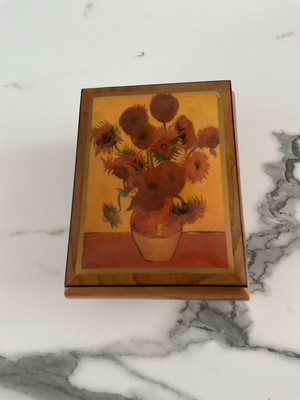 Ercolano , Uhrwerk Spieluhr Schmuckkästchen mit Sonnenblumenmuster .