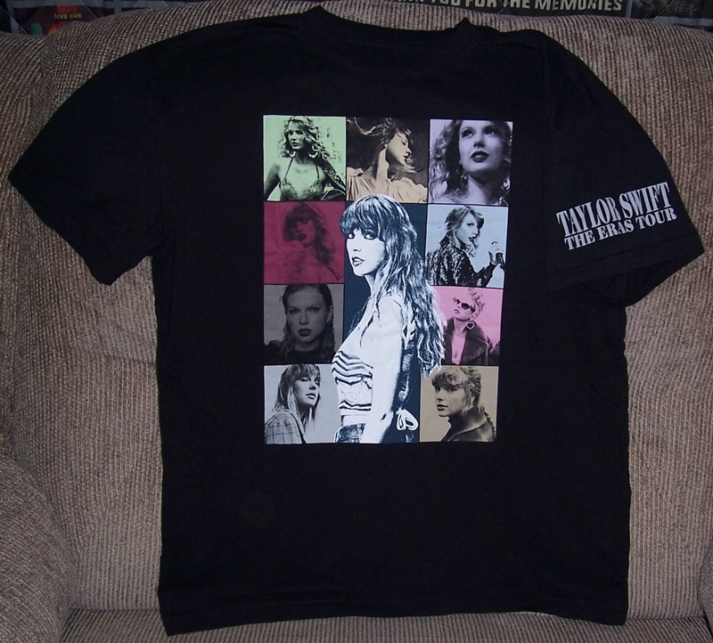 TAYLOR SWIFT! "THE ERAS TOUR" EVENT T-SHIRT! ADULT S