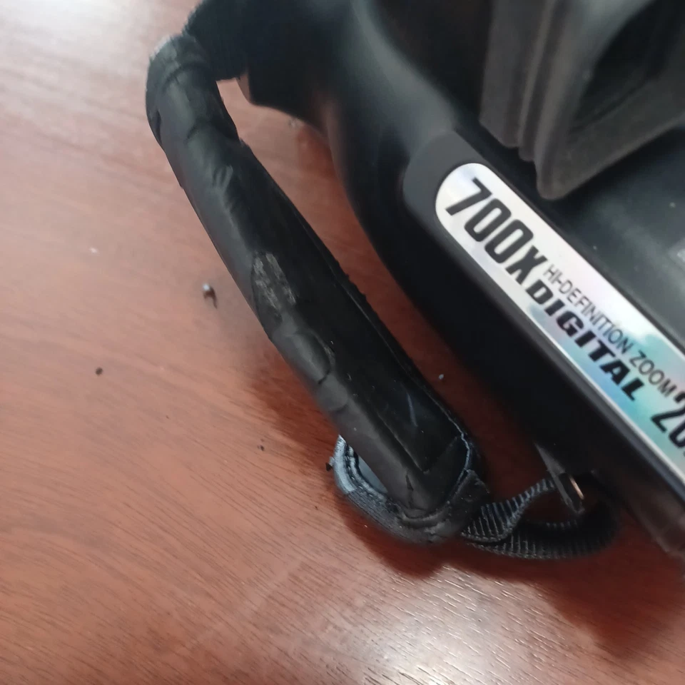 Quasar 700x PalmcorderHi Def 20x Zoom VM L152 w battery no charger - Image 3 of 4