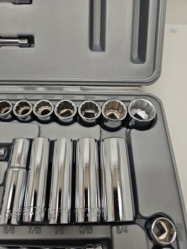 Craftsman 50 pc Mechanics Ratchet Socket Set Metric SAE 3/8" 1/4" Drive 6pt 12(K - Picture 5 of 11