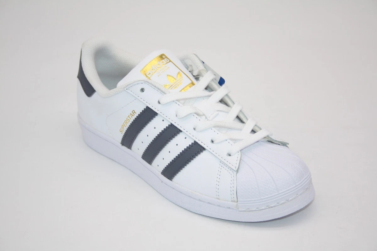 Adidas superstar top junior size 5