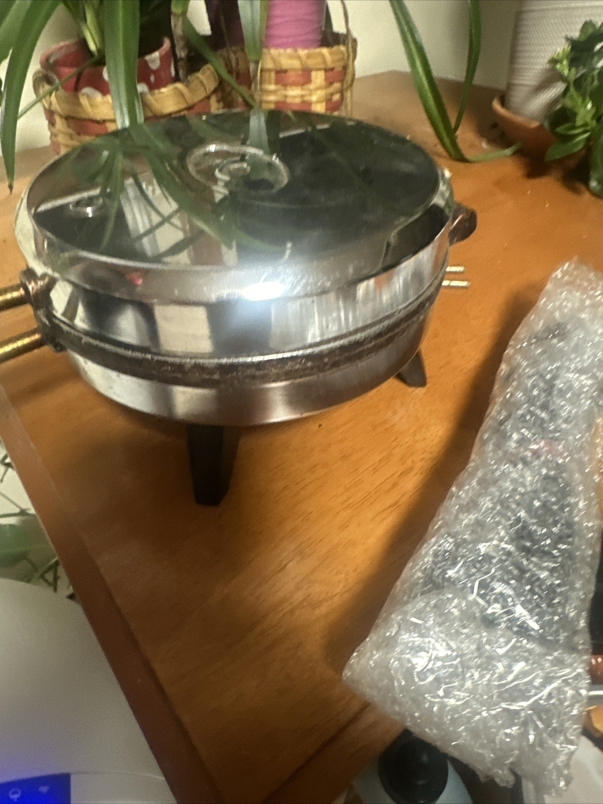 VINTAGE VITANTONIO PIZZELLE MAID 400NS 7" INCH NONSTICK PIZZELLE