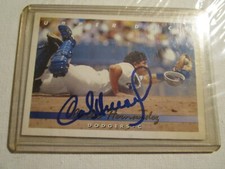 Signed Autographed 1993 Upper Deck #148 CARLOS HERNANDEZ Los Angeles Dodgers