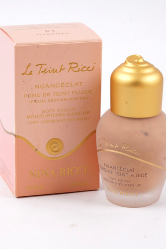 Nina Ricci Foundation Soft Touch Moisturising Makeup 21 Nymphea 30 ml New