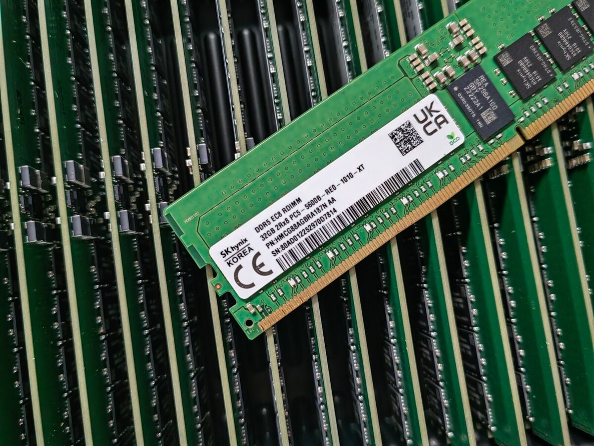 SK Hynix 32GB DDR5 5600MHz 2Rx8 PC5-5600B-RE0-1010-XT Server SK Hynix 32GB DDR5 5600MHz 2Rx8 PC5-5600B-RE0-1010-XT Server
