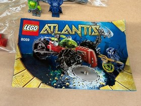 LEGO Atlantis 8059 Seabed Scavenger 2 Minifigures 119 Pieces No Box Pre-Owned