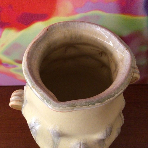 CARRIS POTTERY ~ Handmade 9 1/4” Spouted Vase ~ Artist Hand Signed ~ UNUSED !! - Picture 5 of 8