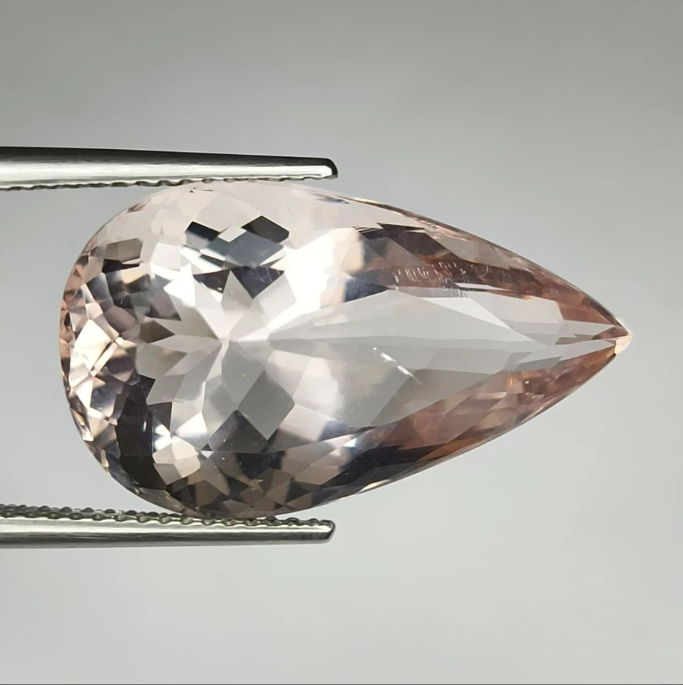 18.93Cts AMAZING NATURAL PEACH PINK FLUORITE PEAR SHAPE - Image 4 of 4