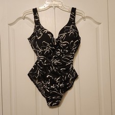 Miraclesuit Escape One-Piece Swimsuit Sz 14 Slimming Underwire Black WhiteFloral