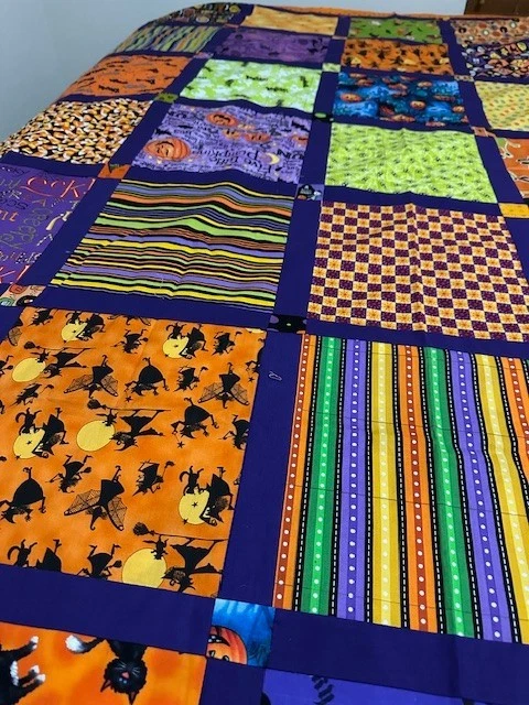 HALLOWEEN QUILT TOP (84" x 63") 100% COTTON - READY TO QUILT