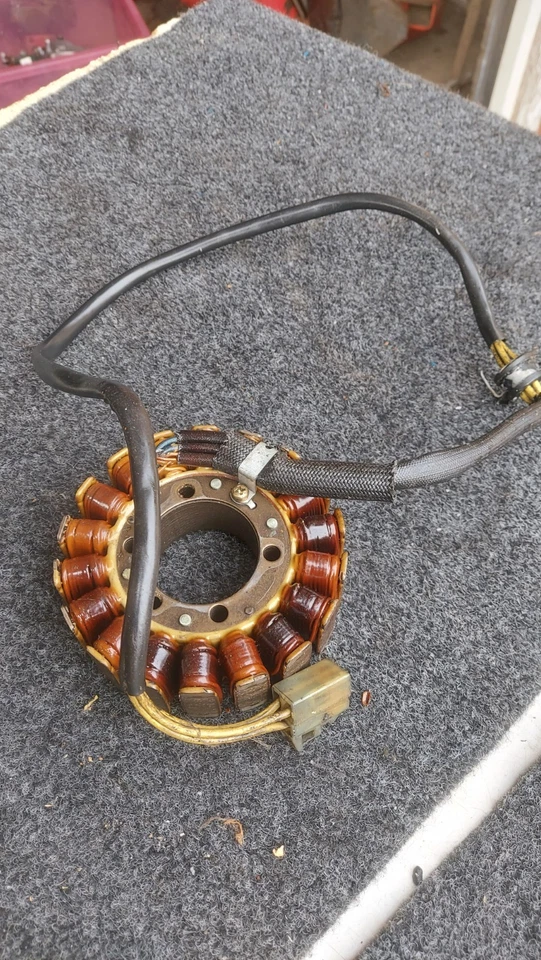 DUCATI  748 916 ST4 97-04 STATOR GENERATOR WINDINGS PHASE 3 - Image 2 of 3