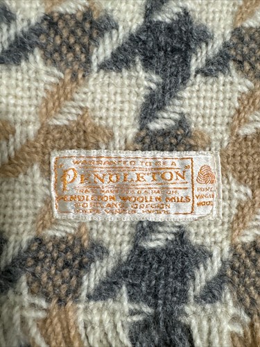 VTG Pendleton 100% Wool Blanket, Fringe, Tan Gray Cream Plaid, 57 x 72 Excellent - Picture 2 of 12