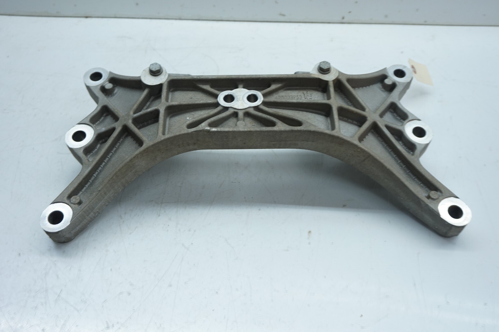 2014-2019 Maserati Ghibli OEM Transmission Mount Bracket Support 670003953