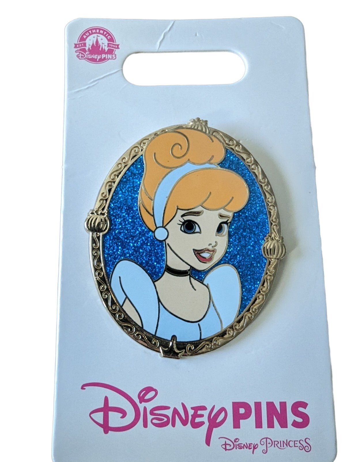 New Disney Parks Princess Pin 2022 Gold Frame Portrait Cinderella