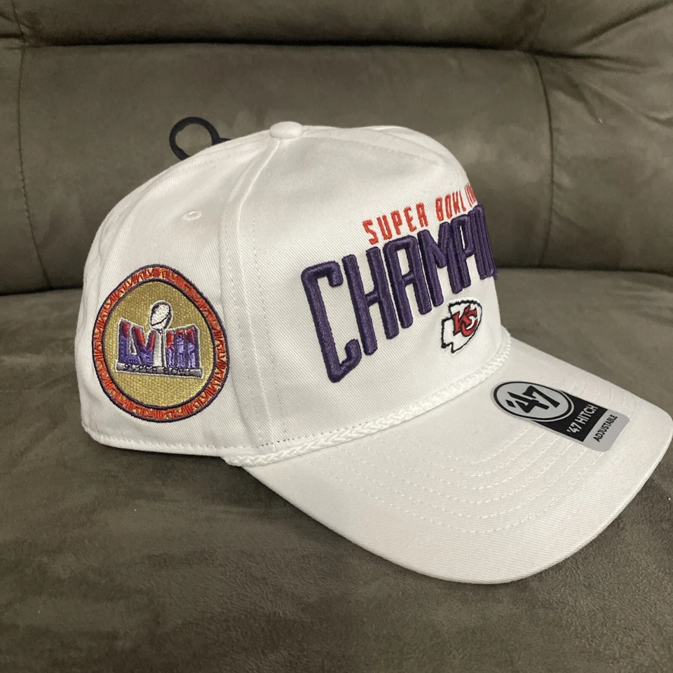 NUEVO CON ETIQUETAS 2024 Kansas City Chiefs Blanco SuperBowl Champion LVIII Bridge 47 Hitch Hat Foto 4 de 4