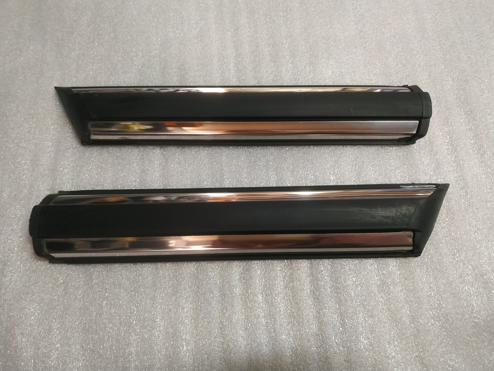 BMW E12 Moulding Fender Front Right Genuine 51131809834 for sale  