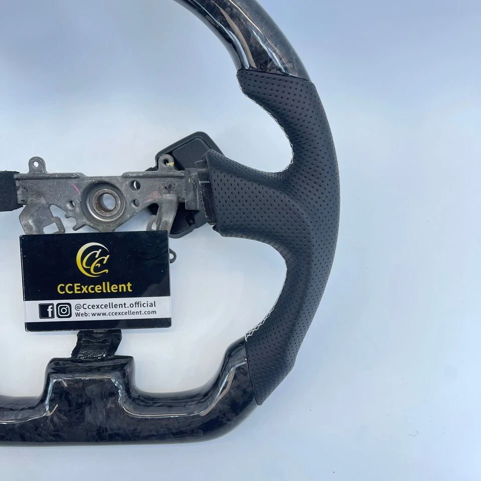 Volante de fibra de carbono real Legacy para Subaru 2003-2007 WRX STI/2005-2007 Foto 2 de 4