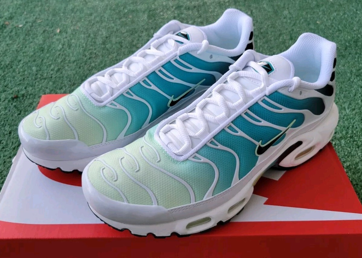 Nike WMNS Air Max Plus TN Tuned Air Dusty Cactus Barely Volt Nike WMNS Air Max Plus TN Tuned Air Dusty Cactus Barely Volt
