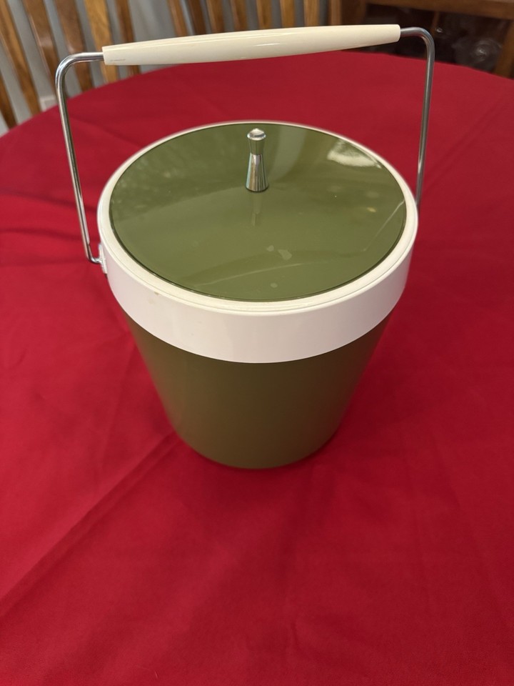 West Bend Vintage Mid Century Modern I’ve Bucket Green And White With Tongs