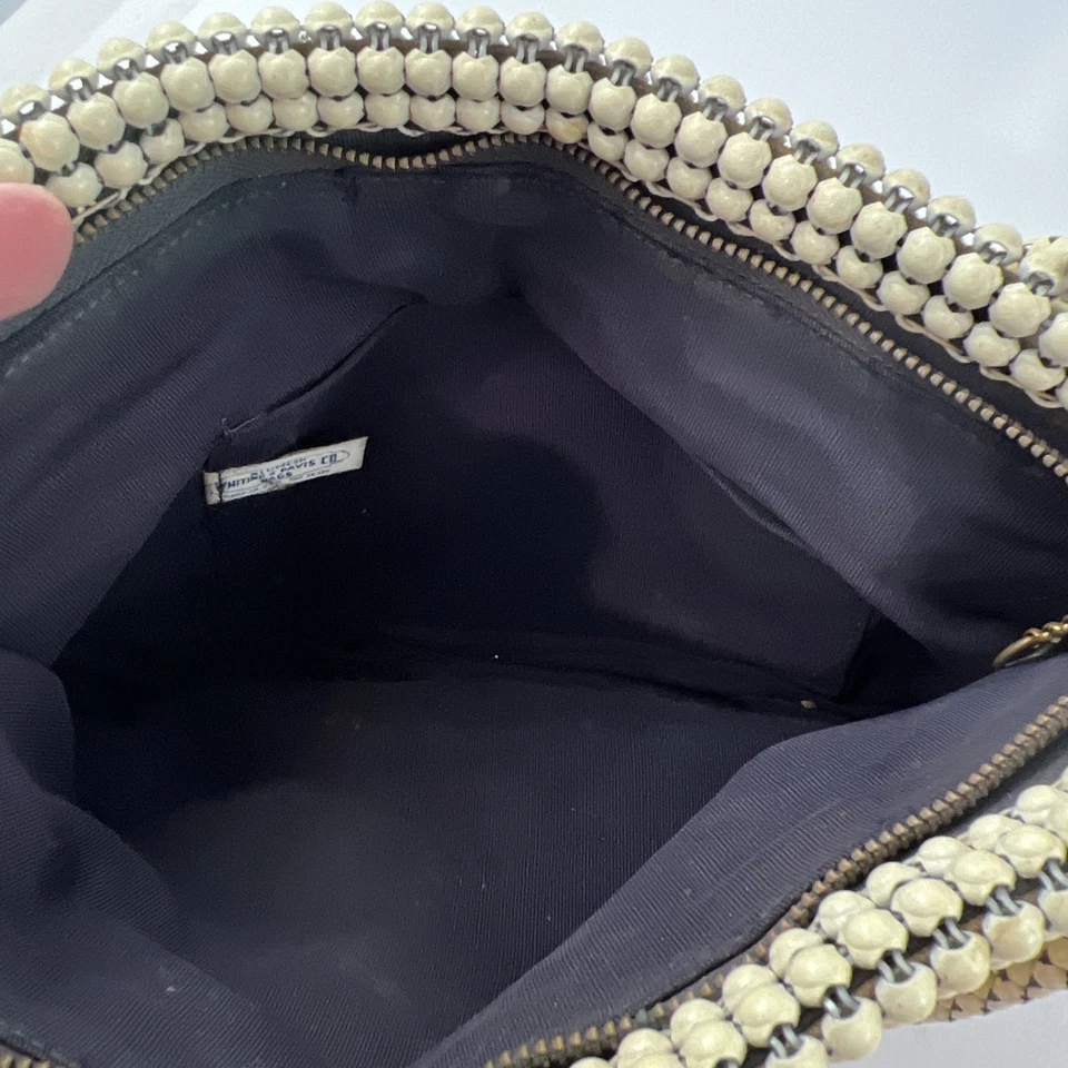 Bolso de mano vintage años 40 Whiting & Davis malla eslabones de cadena con cuentas blanco marfil Art Deco Foto 3 de 4