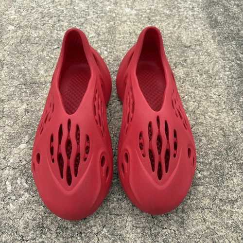 Size 10 - adidas Yeezy Foam Runner Vermillion