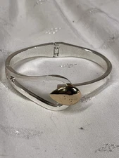 VINTAGE SILVER & GOLD TONE 7” HINGED BANGKE BRACELET 