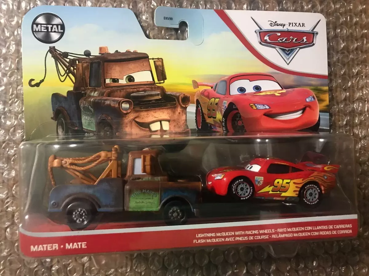 VOITURES DISNEY PIXAR MATER LIGHTNING MCQUEEN AVEC ROUES DE COURSE 2021 PACK DE