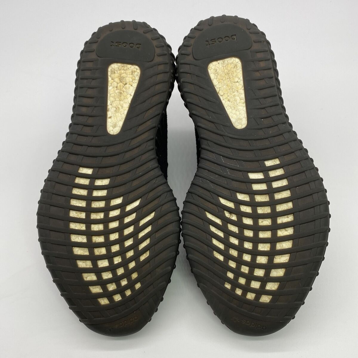 OG 2016 ADIDAS YEEZY BOOST 350 V2 KANYE CORE BLACK RED OG 2016 ADIDAS YEEZY BOOST 350 V2 KANYE CORE BLACK RED