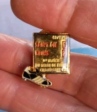 Pin's PINS Saint die  REIMS football champagne FC