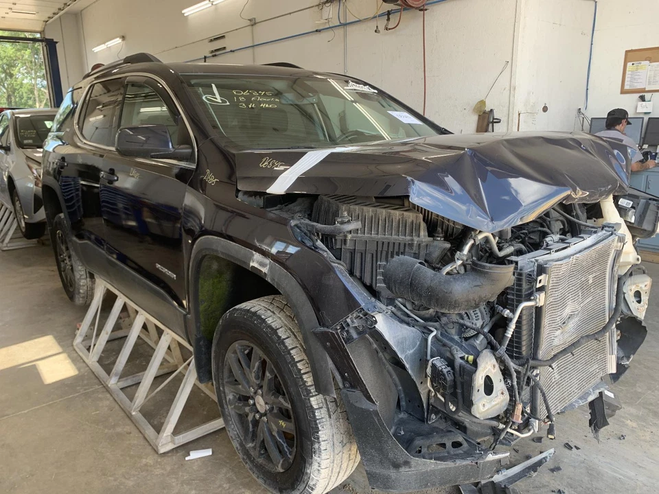 Used Fuel Pump Control Module fits: 2018 Gmc Acadia Fuel Pump center trunk floor — 第 4/4 张图片