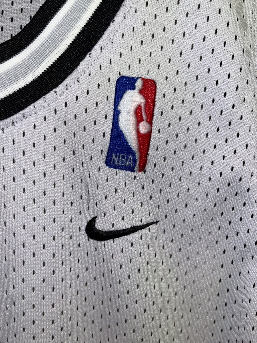 Tim Duncan San Antonio Spurs Nike Gray Jersey Size 2XL Vintage