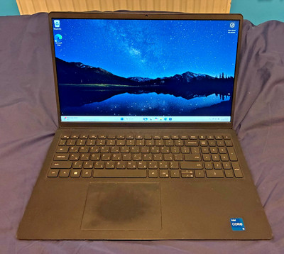 Dell Vostro 15 3510 i5-1135G7 16GB RAM 512GB SSD + 1TB HDD 15,6'' FHD Laptop W11