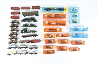 Märklin Spur HO verpackt & unverpackt Waggons x42