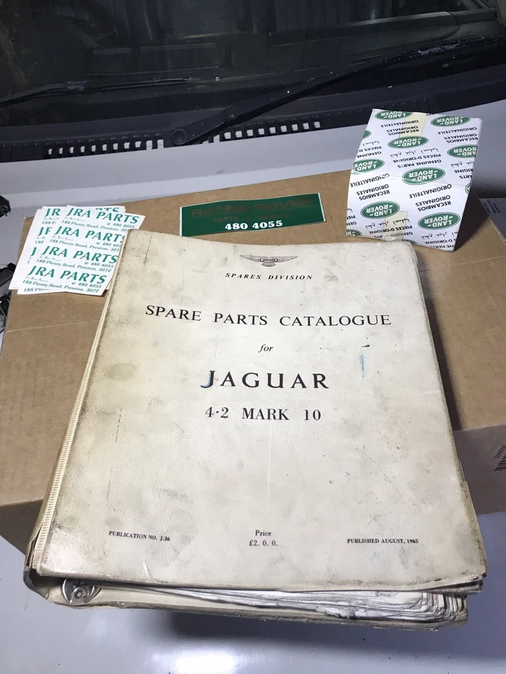 Jaguar 4.2 Parts Catalogue 1965 Mark 10 - image 2 of 4